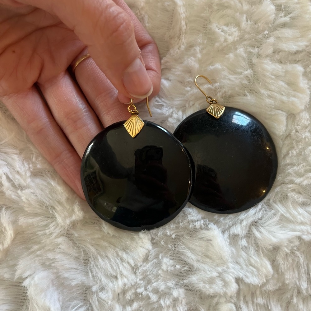 Sézane wooden black enamel earrings
